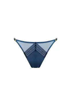 Syra Brief