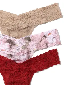 3 Pack Petite Size Signature Lace Low Rise Thongs Antique Lily(CHAI/ANTIQUE LILY/BURNT SIENNA RED,OS)