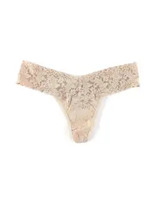 Petite Size Signature Lace® Low Rise Thong Chai(CHAI,OS (0-4))