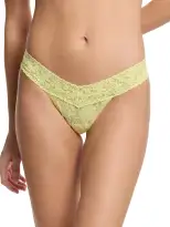 Signature Lace® Low Rise Thong It's Bananas