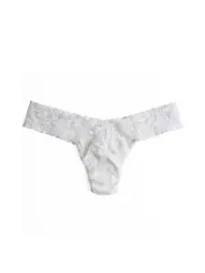 Signature Lace® Low Rise Thong Marshmallow